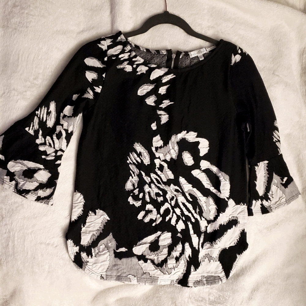 Moa Moa Black and White Shirt